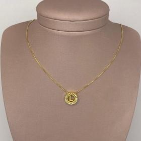 Colar Mandala Cravejada Letra 