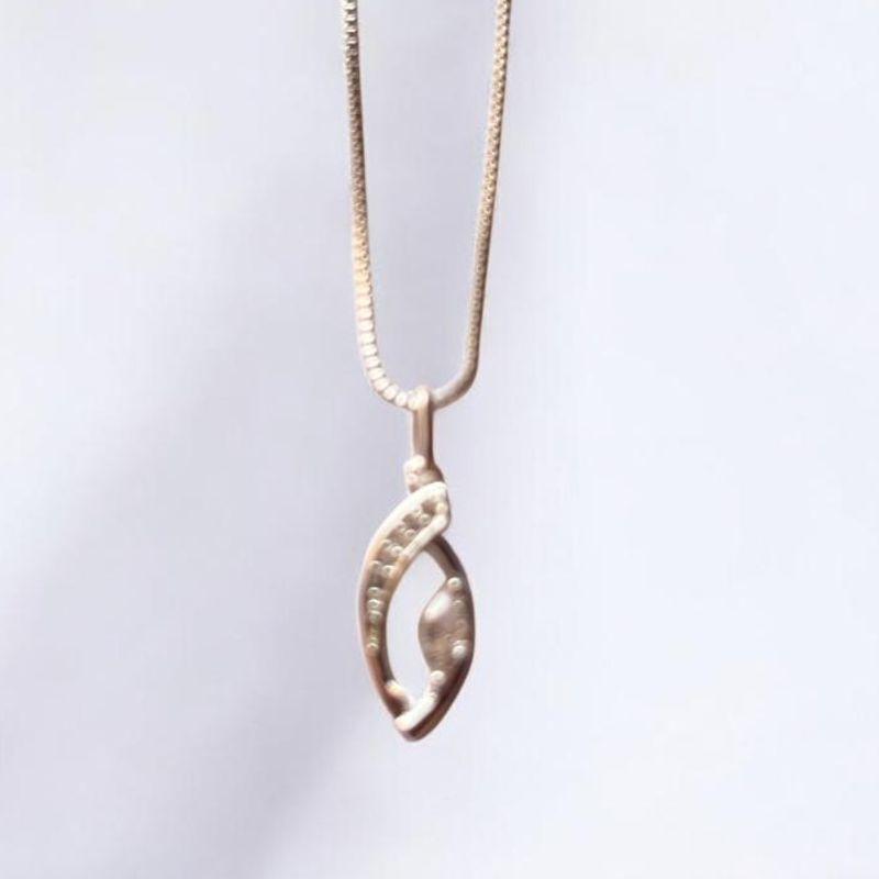 Corrente Veneziana c/ Pingente Meia Lua Vazada Brilhante