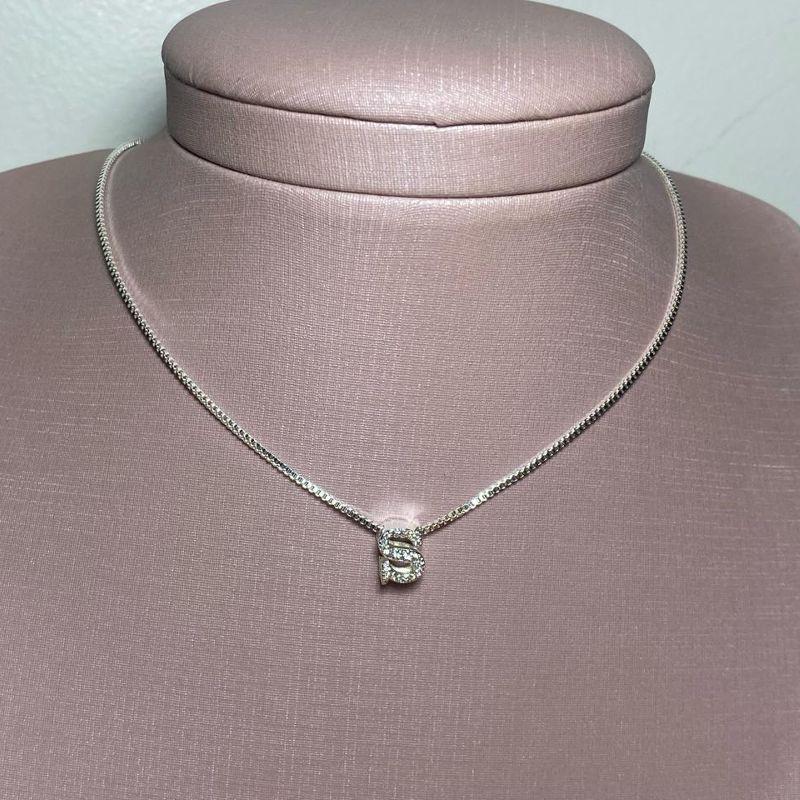 Gargantilha Pingente Letra 