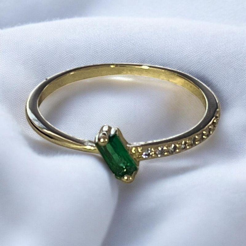 Anel Pedra Verde Diagonal