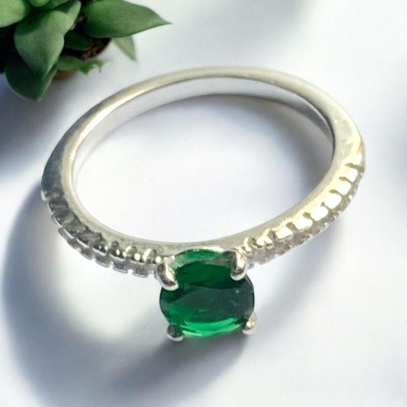 Anel Prata Pedra Solitaria Verde
