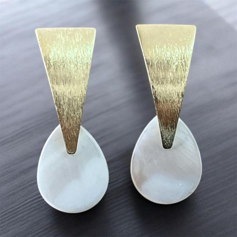 Brinco Chapeado c/ Madriperola