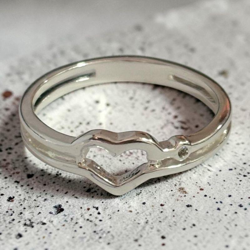 Anel Aro Duplo Coração Vazado + 1 Zirconia