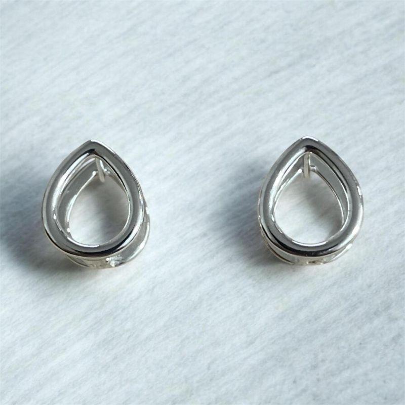 Brinco Gota Vazada 2 Lados Medio