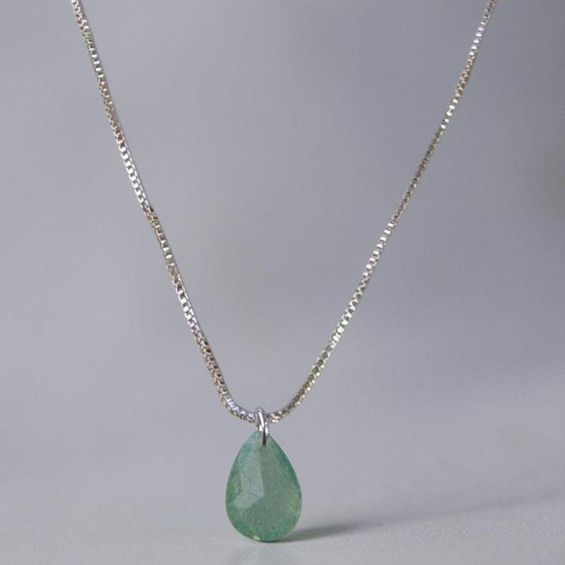 Gargantilha c/ Pingente Pedra Gota Verde Leitoso