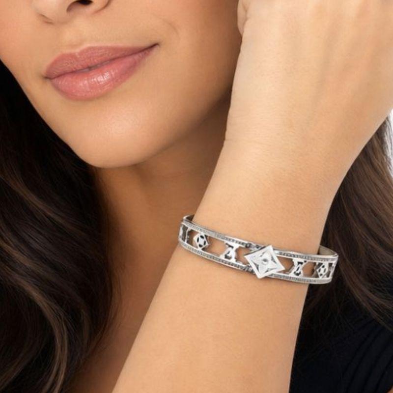 Bracelete Detalhes Vazados