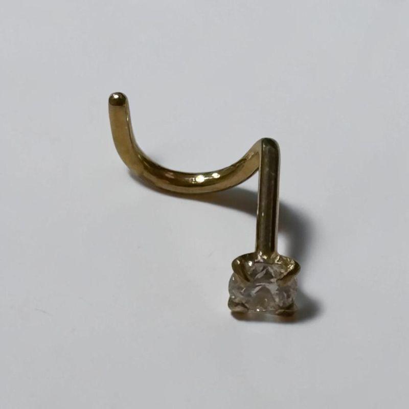 Piercing Ponto de Luz Nariz
